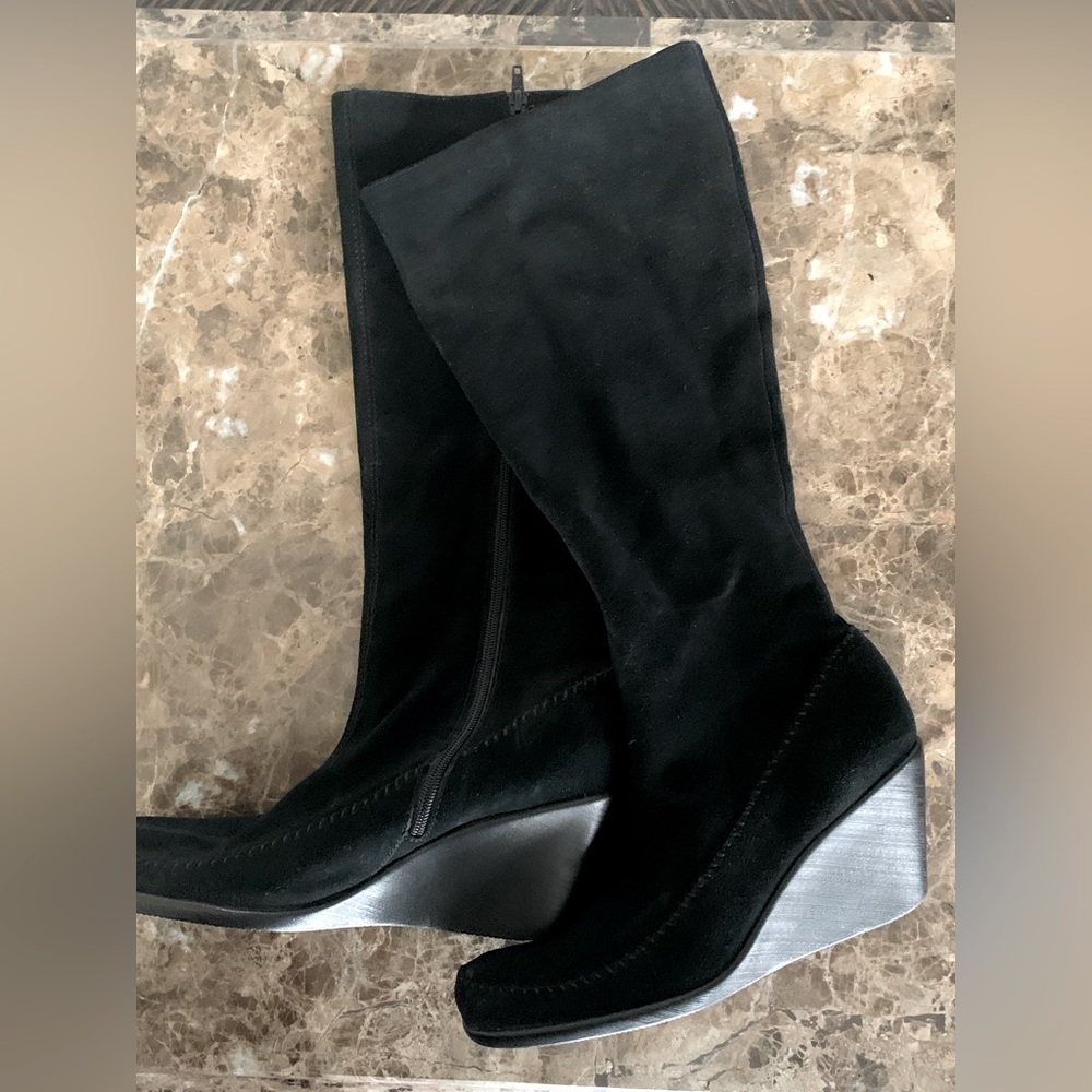 Aerosols black suede wedge boots